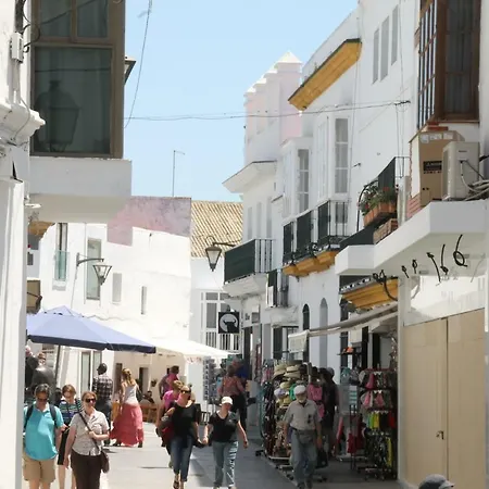 Calle Bilbao Con Terraza Conil De La Frontera